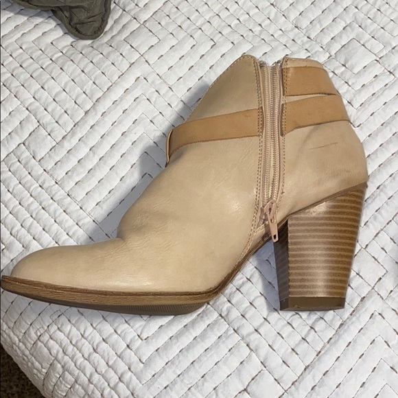 Xoxo size 10 booties. - Picture 3 of 3